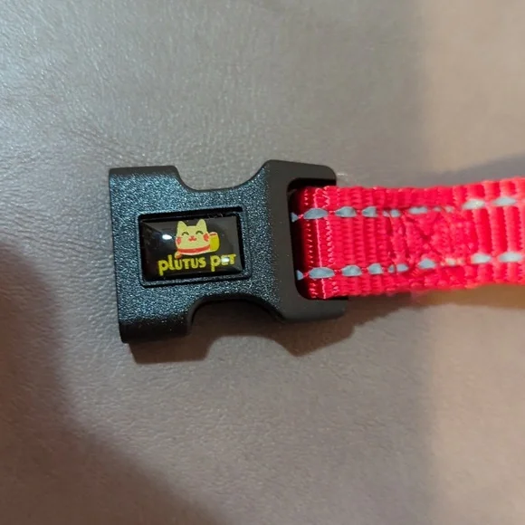 Plutus Pet No Pull Collar Quick Snap Buckle Red Black New XS - Picture 5 of 6